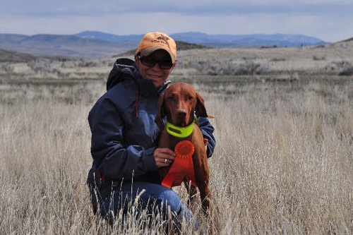 Mel and Amante celebrate her first Master Hunter qualify (her first attempt!)